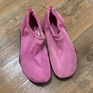 Nike swim shoes size 2y